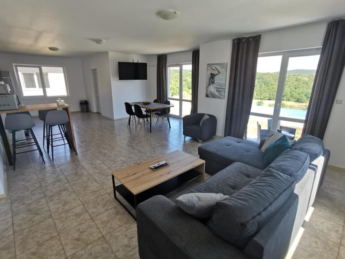 Villa Emine Banya  외부 사진